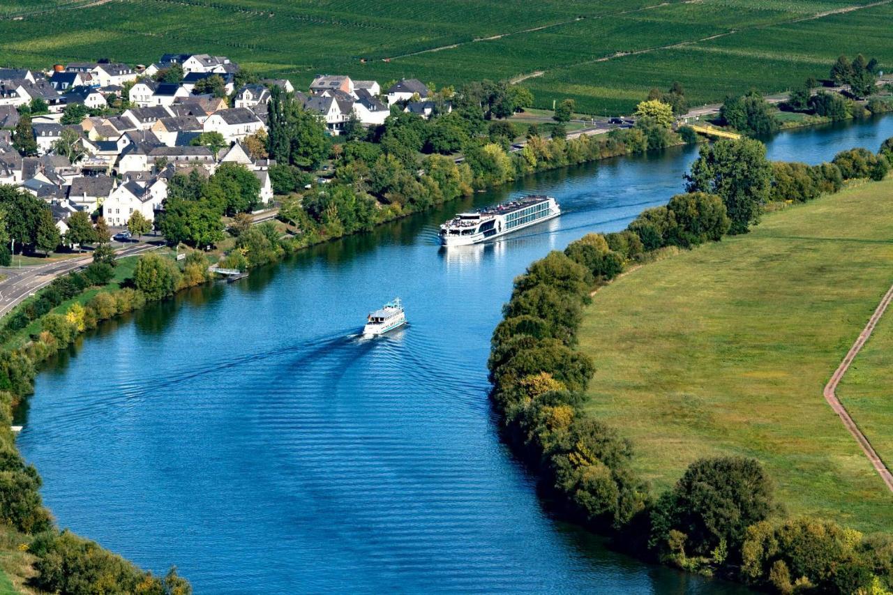 Gastehaus-Weingut Loersch Hotell Leiwen Eksteriør bilde